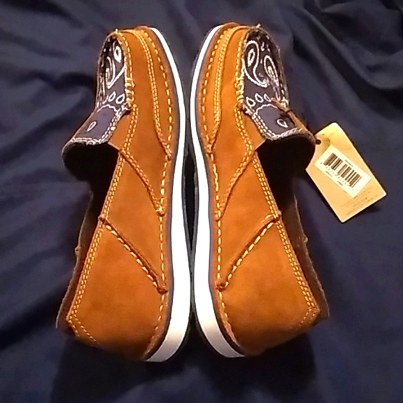 💙NWT Women’s Ariat Cruisers blue denim style size 5.5💙 - Picture 3 of 8